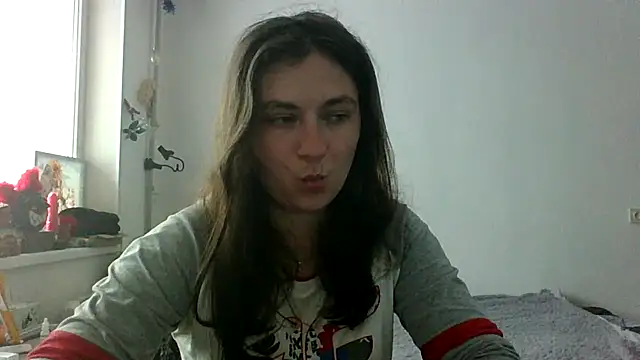 Snapshot of Twolatte1520 chatting on June 4, 2026, 8:30 am Twolatte1520 online show from June 4, 2026, 8:30 am