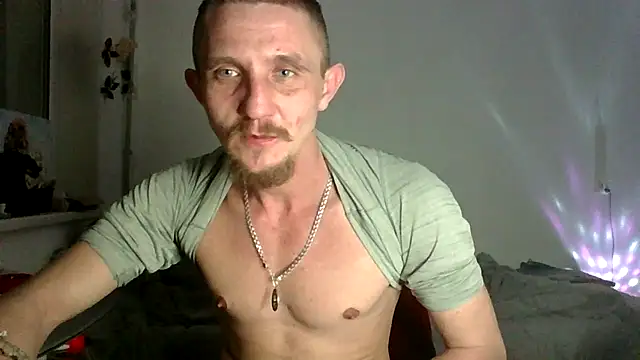 Twolatte1520 online show from February 16, 2026, 1:48 am