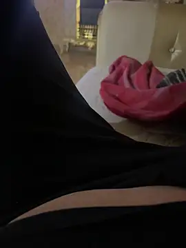 Snapshot of Bionda19 chatting on November 29, 2025, 2:34 am Bionda19 online show from November 29, 2025, 2:34 am