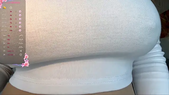 Snapshot of GilySuper chatting on November 27, 2025, 7:09 am GilySuper online show from November 27, 2025, 7:09 am