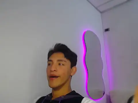 Snapshot of Adams_pervertido_dirty chatting on October 19, 2025, 8:33 pm Adams pervertido dirty online show from October 19, 2025, 8:33 pm