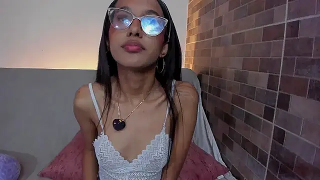 Snapshot of luna_valen chatting on November 4, 2025, 4:16 am luna valen online show from November 4, 2025, 4:16 am