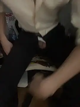 Snapshot of Wuza-H chatting on October 24, 2025, 5:23 pm Wuza-H online show from October 24, 2025, 5:23 pm