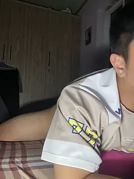 Zynzel online show from October 19, 2025, 6:32 pm