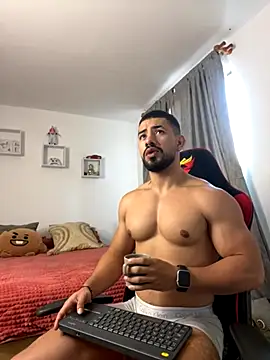 Snapshot of Ezzio_Scolaro chatting on November 28, 2025, 12:27 pm Ezzio Scolaro online show from November 28, 2025, 12:27 pm