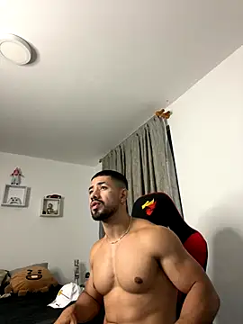 Snapshot of Ezzio_Scolaro chatting on November 4, 2025, 1:53 am Ezzio Scolaro online show from November 4, 2025, 1:53 am