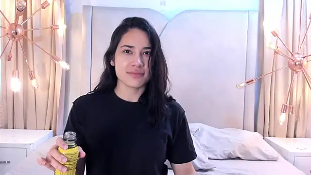 Snapshot of GeorginaFit chatting on November 19, 2025, 12:05 pm GeorginaFit online show from November 19, 2025, 12:05 pm