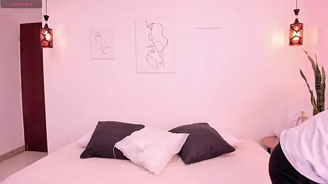 Snapshot of Sam_Clark chatting on December 13, 2025, 8:04 pm Sam Clark online show from December 13, 2025, 8:04 pm