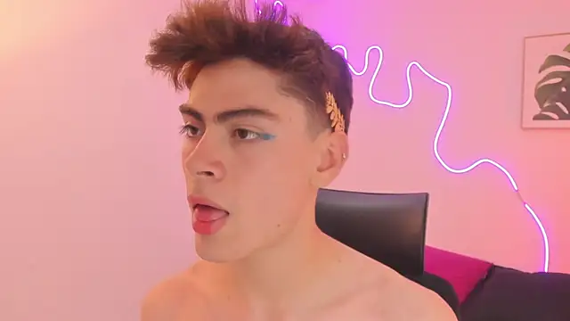 Snapshot of Sam_Clark chatting on November 7, 2025, 3:11 am Sam Clark online show from November 7, 2025, 3:11 am