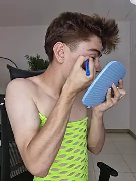 Snapshot of Sam_Clark chatting on December 2, 2025, 4:47 am Sam Clark online show from December 2, 2025, 4:47 am