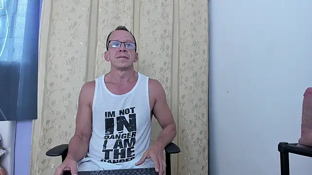  axelking  online show from March 26, 2026, 11:41 am