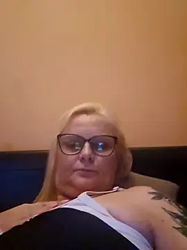 NieMaJazdyBezGwiazdy7883 online show from November 5, 2025, 6:11 pm