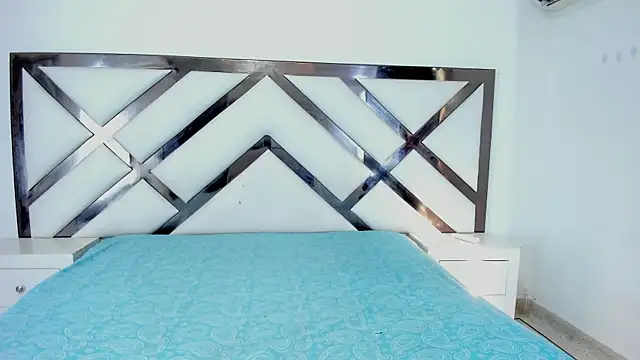 Snapshot of daenerysxxx chatting on November 10, 2025, 8:58 pm daenerysxxx online show from November 10, 2025, 8:58 pm