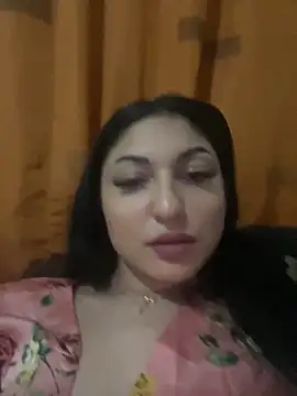 bia900bianca online show from December 17, 2025, 4:45 pm