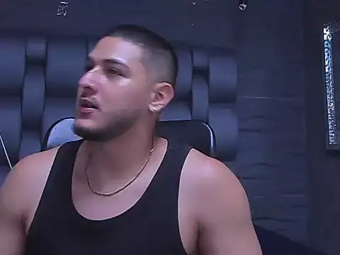 jasonshaw25 online show from October 6, 2025, 11:38 pm