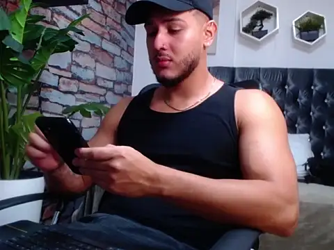 jasonshaw25 online show from December 19, 2025, 8:00 pm