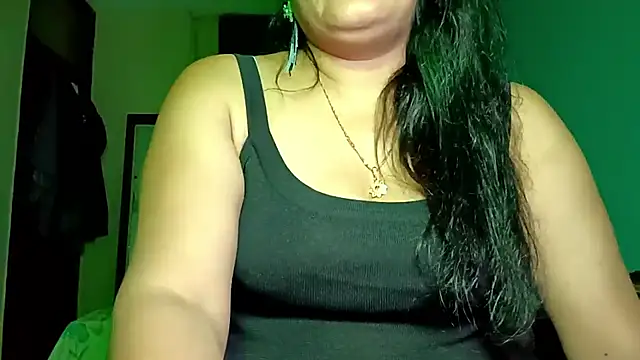 horny milf couple online show from May 15, 2026, 6:39 pm