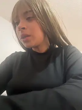 Snapshot of alahia_hank chatting on December 4, 2025, 6:07 pm alahia hank online show from December 4, 2025, 6:07 pm