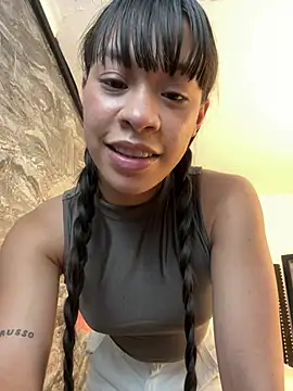 Snapshot of kimhilton_ chatting on February 3, 2026, 6:22 am kimhilton online show from February 3, 2026, 6:22 am