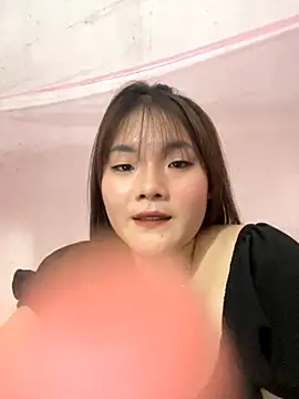 Beautiful-light22 online show from November 15, 2025, 3:49 pm