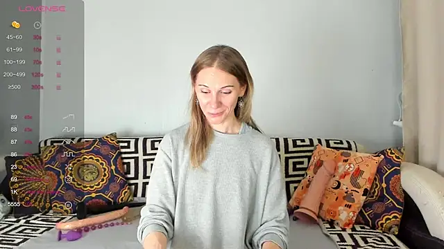 Amalia Mio online show from December 19, 2025, 11:12 am