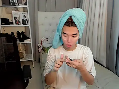 Yourdreamgoddess online show from January 17, 2026, 4:16 am