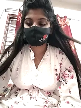 Queen-Any online show from October 26, 2025, 2:50 pm