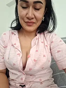 Sevgiver online show from October 4, 2025, 11:56 am
