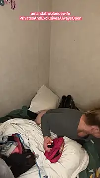 amandatheblondewife online show from April 9, 2026, 6:52 am