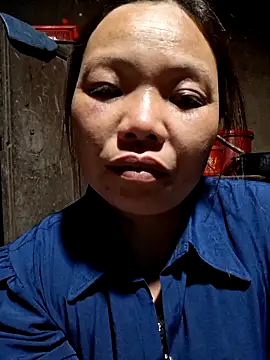 miomio-12 online show from April 3, 2026, 1:06 pm