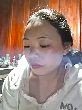 Snapshot of miomio-12 chatting on December 19, 2025, 1:46 pm miomio-12 online show from December 19, 2025, 1:46 pm