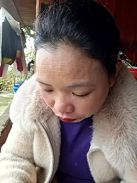 Snapshot of miomio-12 chatting on January 17, 2026, 12:26 am miomio-12 online show from January 17, 2026, 12:26 am