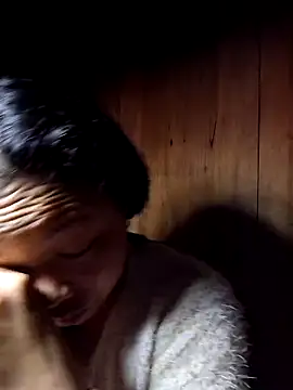 Snapshot of miomio-12 chatting on December 14, 2025, 9:31 pm miomio-12 online show from December 14, 2025, 9:31 pm