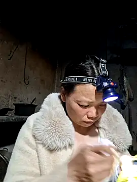 miomio-12 online show from March 26, 2026, 1:53 pm