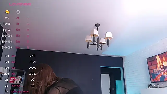 Jade Lumin online show from October 26, 2025, 12:05 pm