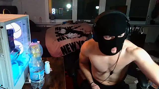 Snapshot of WolkenJunge2006 chatting on November 2, 2025, 9:09 pm WolkenJunge2006 online show from November 2, 2025, 9:09 pm