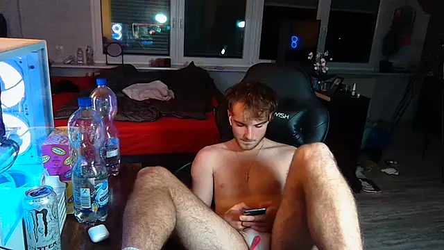 Snapshot of WolkenJunge2006 chatting on October 8, 2025, 9:26 pm WolkenJunge2006 online show from October 8, 2025, 9:26 pm