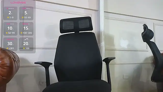 DereckWolf  online show from November 12, 2025, 11:25 am