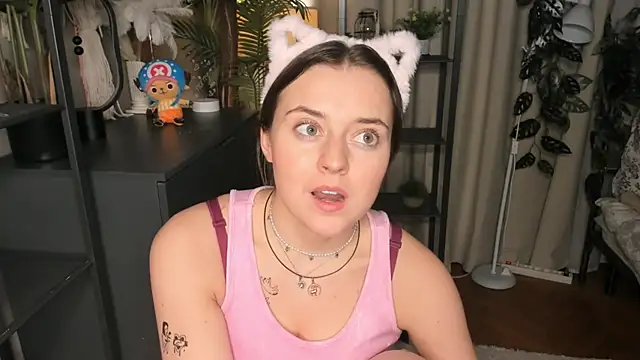 ThelmaJusto online show from February 7, 2026, 4:48 pm