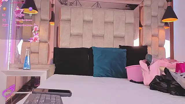 Anastasiaxxx69 online show from February 17, 2026, 8:06 pm