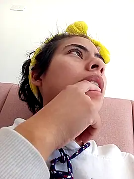 Eva Feller69 online show from October 25, 2025, 4:07 pm