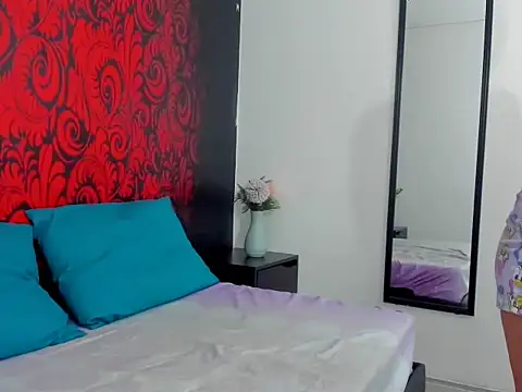 Snapshot of Candy_sweety1 chatting on December 5, 2025, 2:37 pm Candy sweety1 online show from December 5, 2025, 2:37 pm