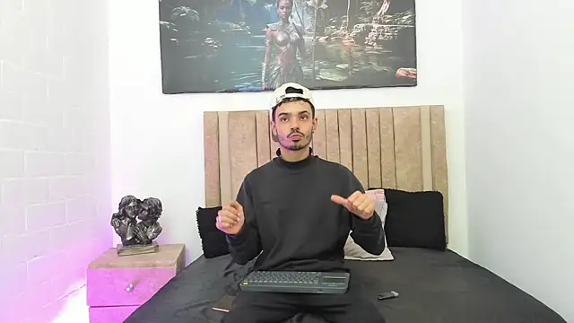 Snapshot of Timothe_Evans chatting on November 4, 2025, 4:38 am Timothe Evans online show from November 4, 2025, 4:38 am