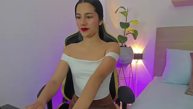 Snapshot of kaitt_ chatting on November 5, 2025, 12:52 pm kaitt online show from November 5, 2025, 12:52 pm