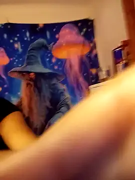 MissHazelnut online show from November 27, 2025, 7:25 pm