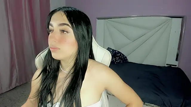 Snapshot of cielooo_ chatting on November 25, 2025, 8:53 pm cielooo online show from November 25, 2025, 8:53 pm