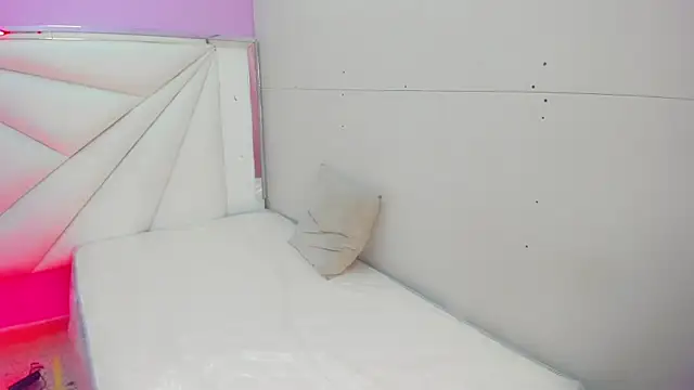 Snapshot of cielooo_ chatting on December 14, 2025, 8:58 pm cielooo online show from December 14, 2025, 8:58 pm