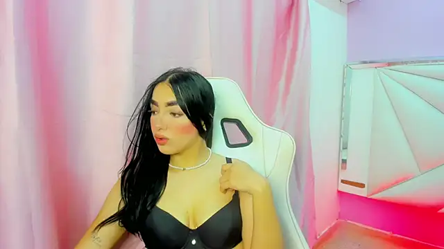 Snapshot of cielooo_ chatting on December 15, 2025, 8:25 pm cielooo online show from December 15, 2025, 8:25 pm