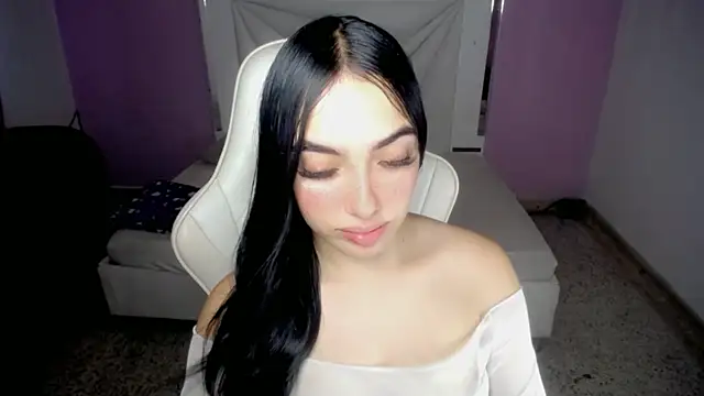 Snapshot of cielooo_ chatting on November 7, 2025, 8:46 pm cielooo online show from November 7, 2025, 8:46 pm