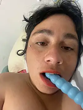 gatitaplop online show from December 2, 2025, 5:09 am